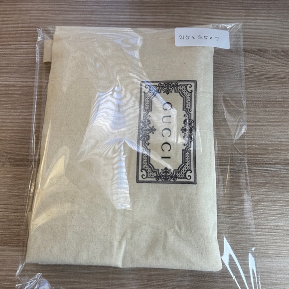 Gucci Cream Canvas Shopper Bag - Picture 3 of 3